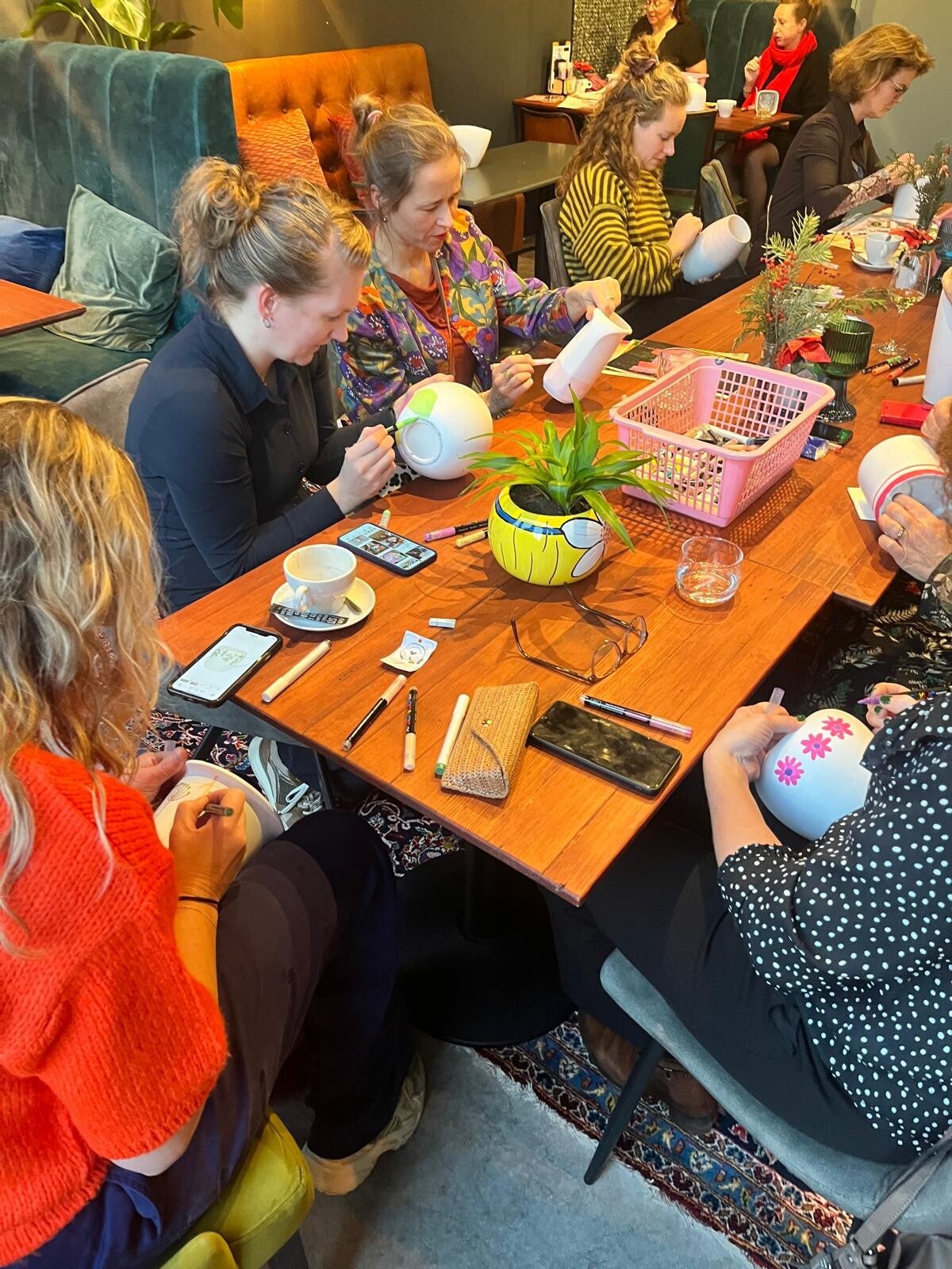 Creatieve workshop Friesland workshop Wommels creatieve teamworkshop vrijgezellenfeest workshop vriendinnen workshop Friesland kinderworkshop event creatieve workshop teamdag kunst workshop Friesland