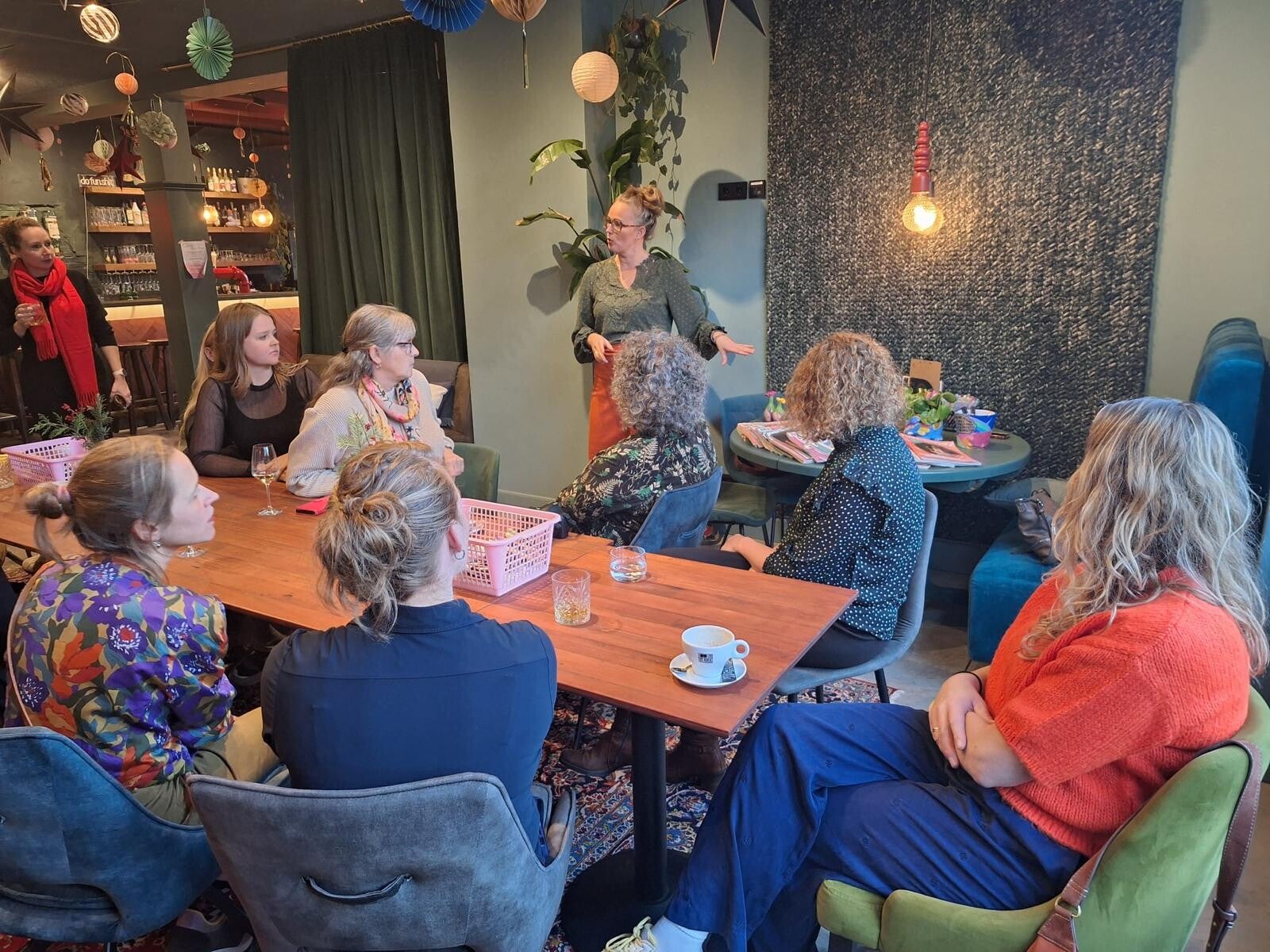 Creatieve workshop Friesland workshop Wommels creatieve teamworkshop vrijgezellenfeest workshop vriendinnen workshop Friesland kinderworkshop event creatieve workshop teamdag kunst workshop Friesland