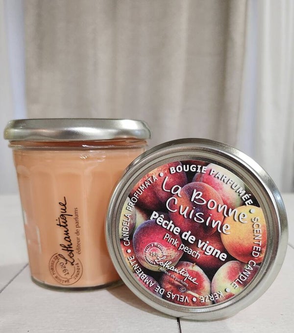 LOTHANTIQUE- la Bonne cuisine Bougie parfumée- Pêche de vigne-  220g-Amour&Cannelle