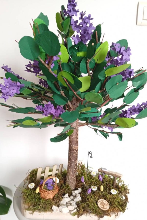 l,arbre lilas et son jardin