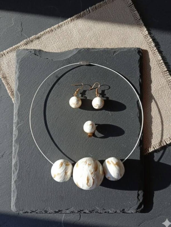 collier en bois