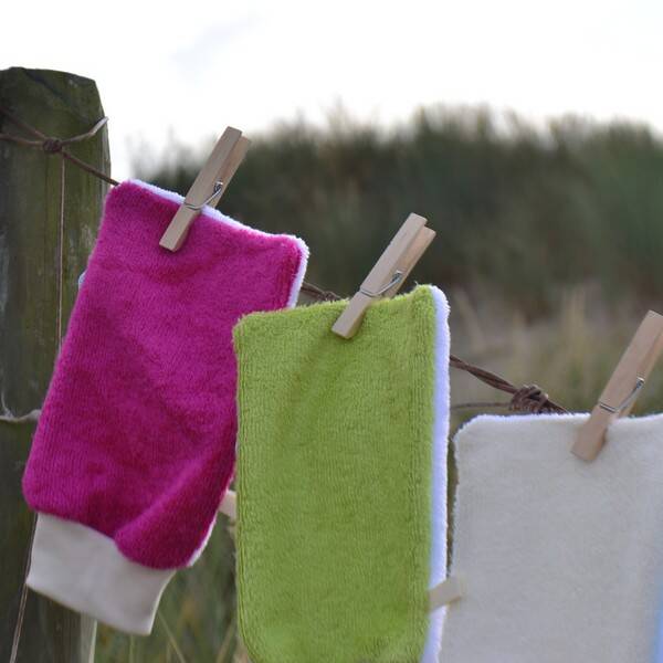 GANT DÉMAQUILLANT BAMBOU PEAUX NORMALES À ACNEIQUES