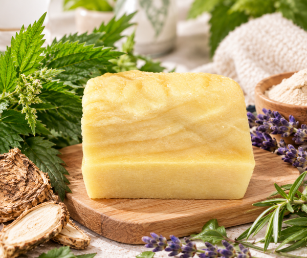 Shampoing solide Ortie & Racine de Guimauve – 120 g | Édition limitée