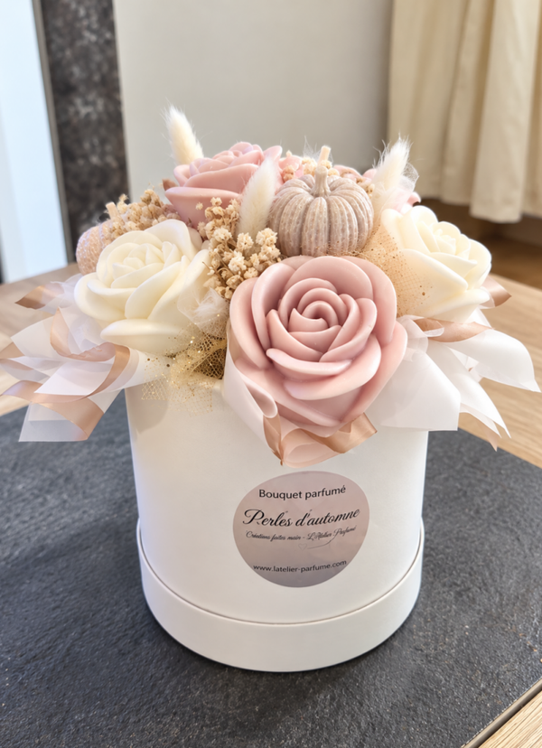 Bouquet Perles d’Automne – Élégance florale aux doux parfums d’automne 🍂🤍