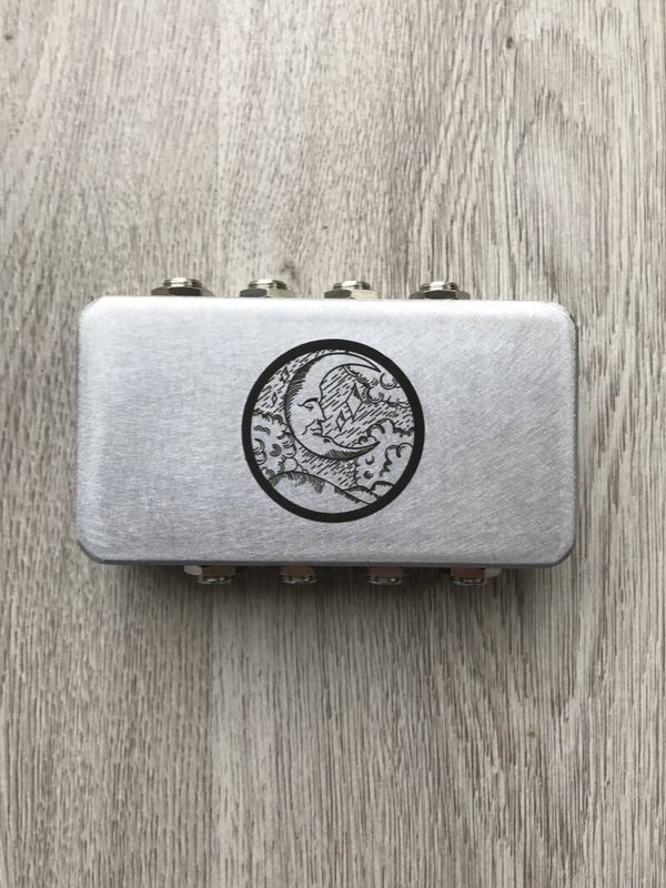 Artemis - 4 way mono Pedalboard junction box 
