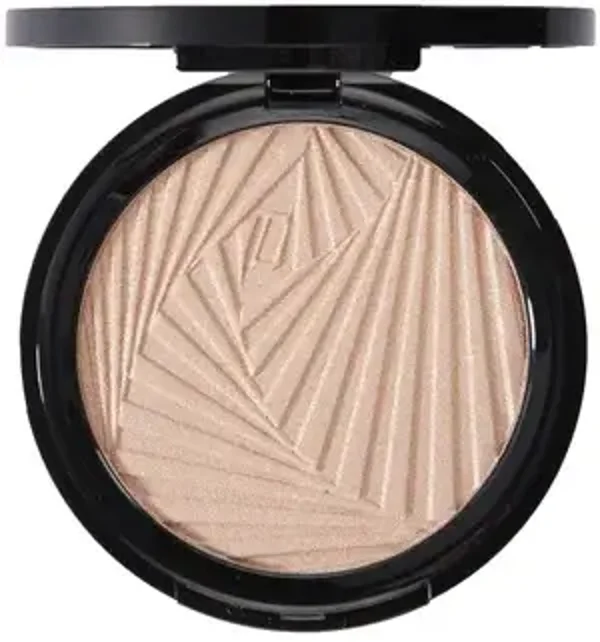 Light Loving Illuminator - Leading Lady 01