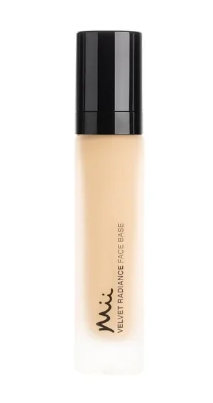 Velvet Radiance Face Base - truly 02
