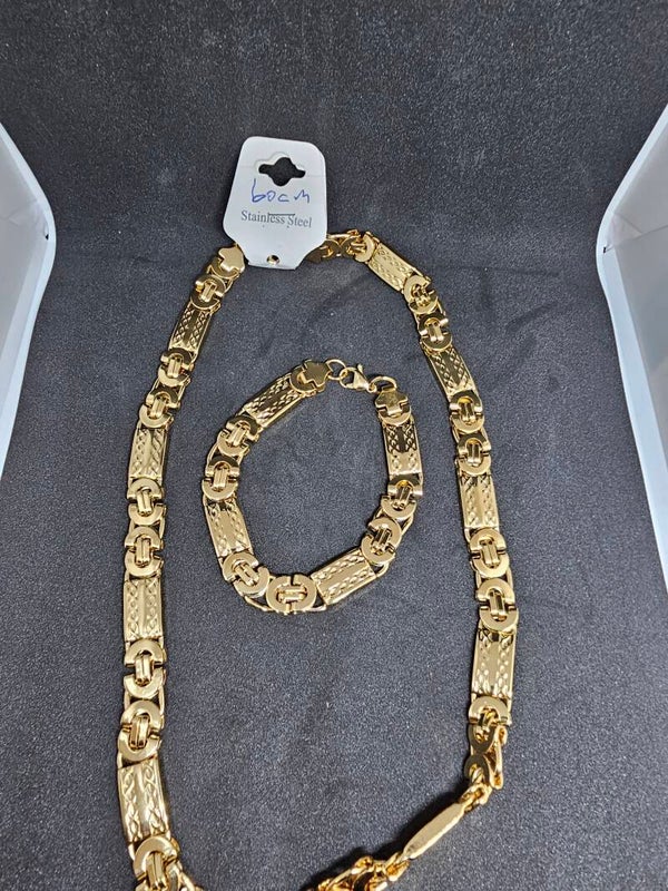 STAINLESS STEEL KETTING PLUS ARMBAND GOLD KLEUR SET