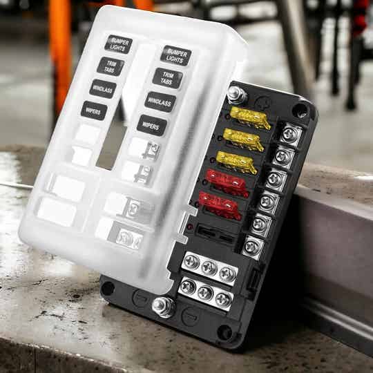 Fuse box 12V 12x