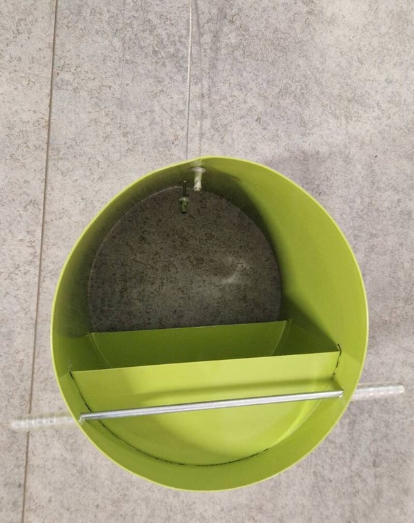 Vogelfutter Tunnel Metall grün