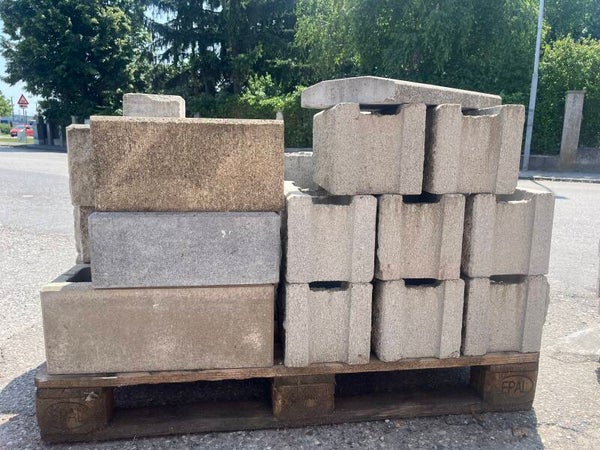 div. Zaunsteine oder Abdeckplatten