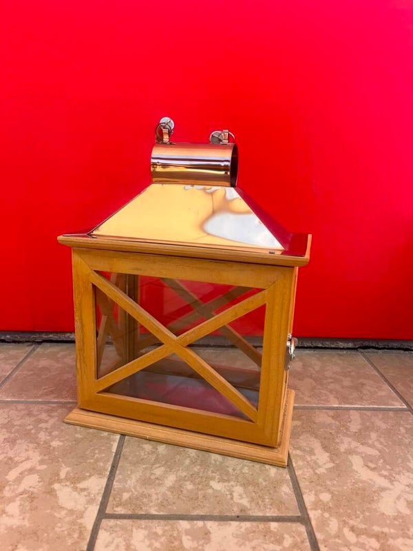 Laterne Holz mit Metalldach
