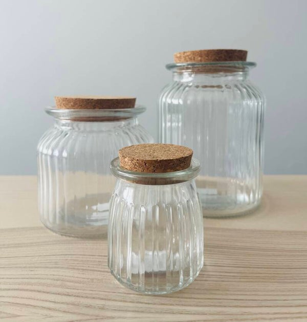 Glazen ribbelpot met kurk