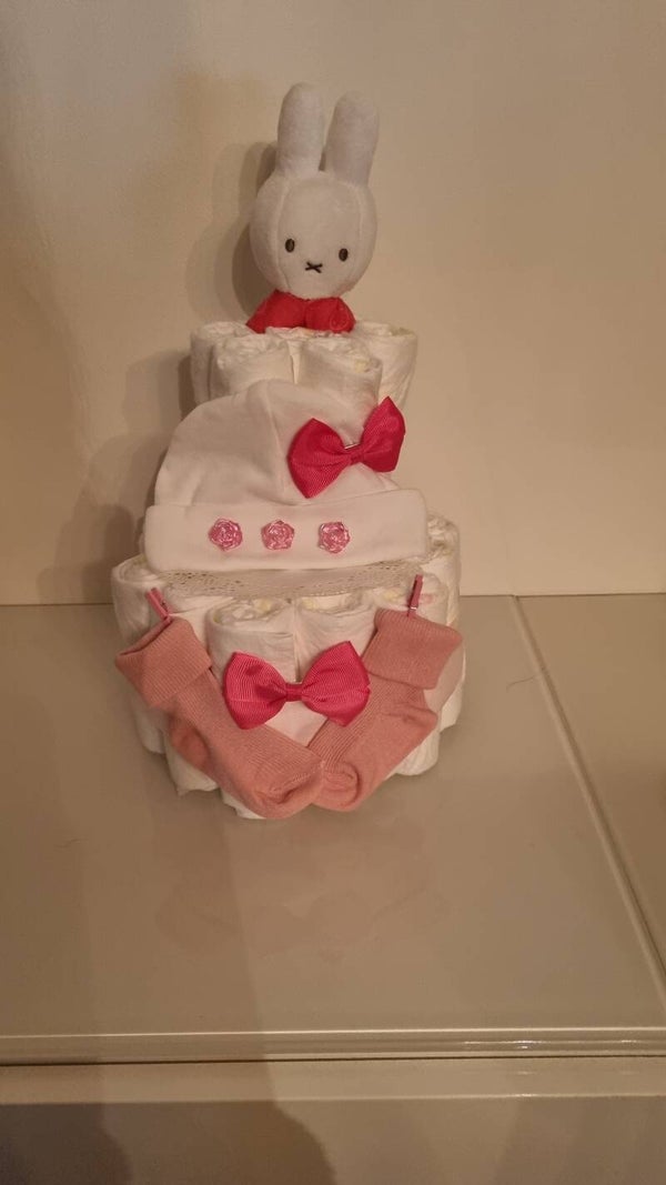 Roze Nijntje luiertaart