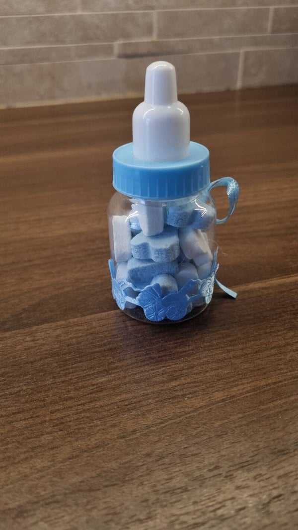 Geboorte bedankjes in blauw of roze speenfles