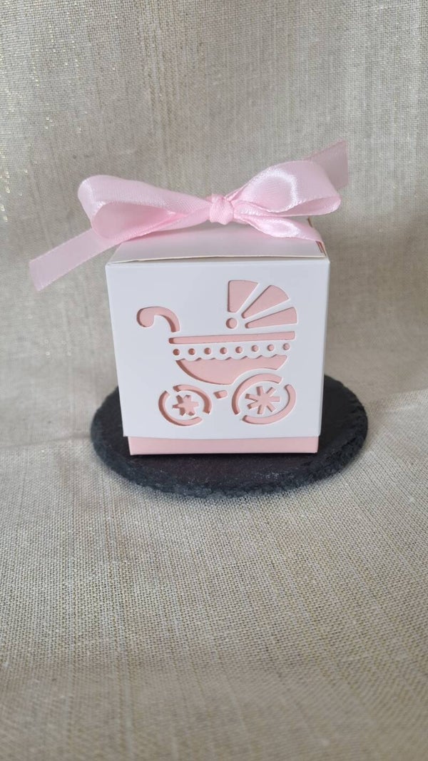 Cadeau verpakking kinderwagen roze