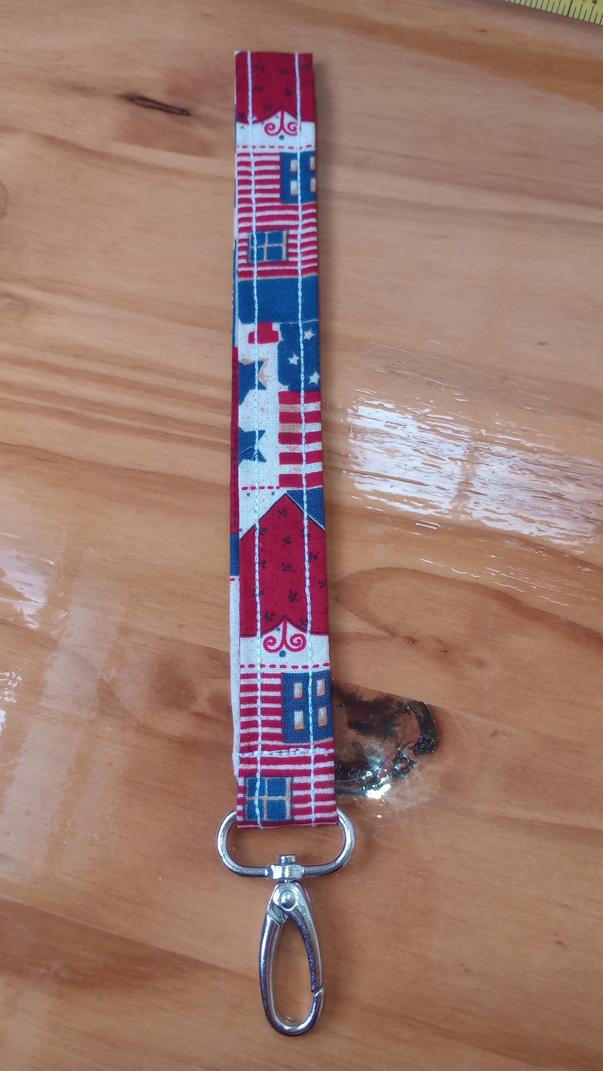 Patriotic keychain A2