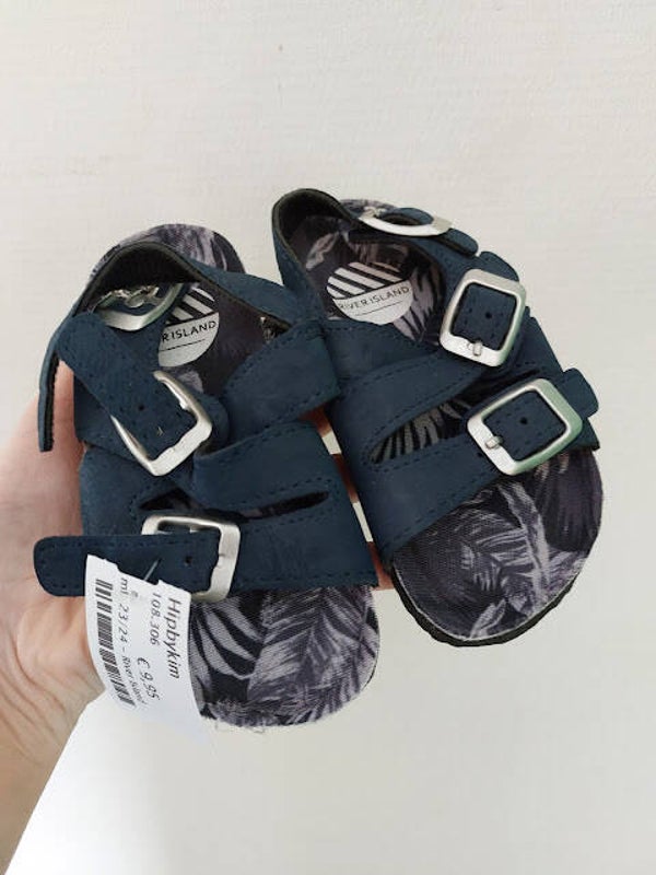 ♦ River Island 23/24