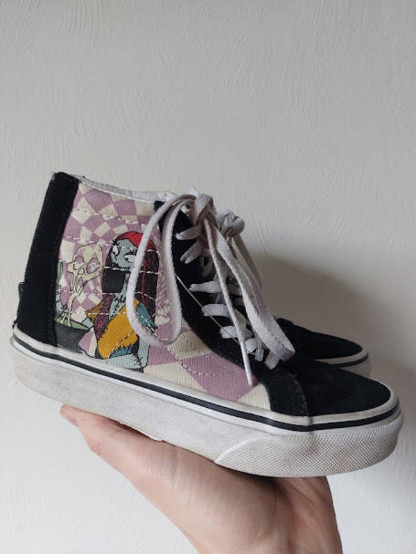 ♦ Vans 30