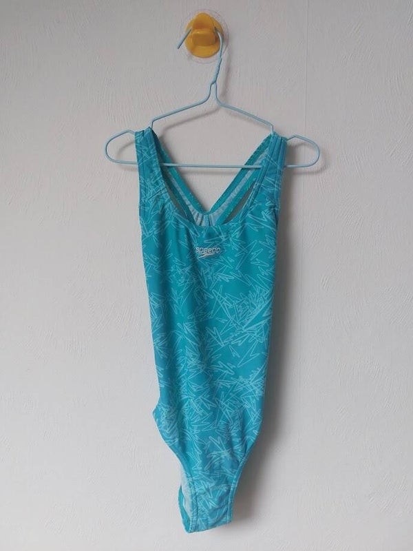 ☼ Speedo 152 *