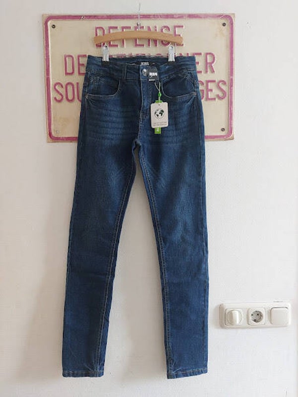 💚 Jeans NEW 158