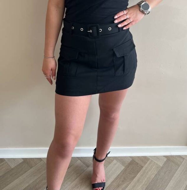 Cargo pants skirt black