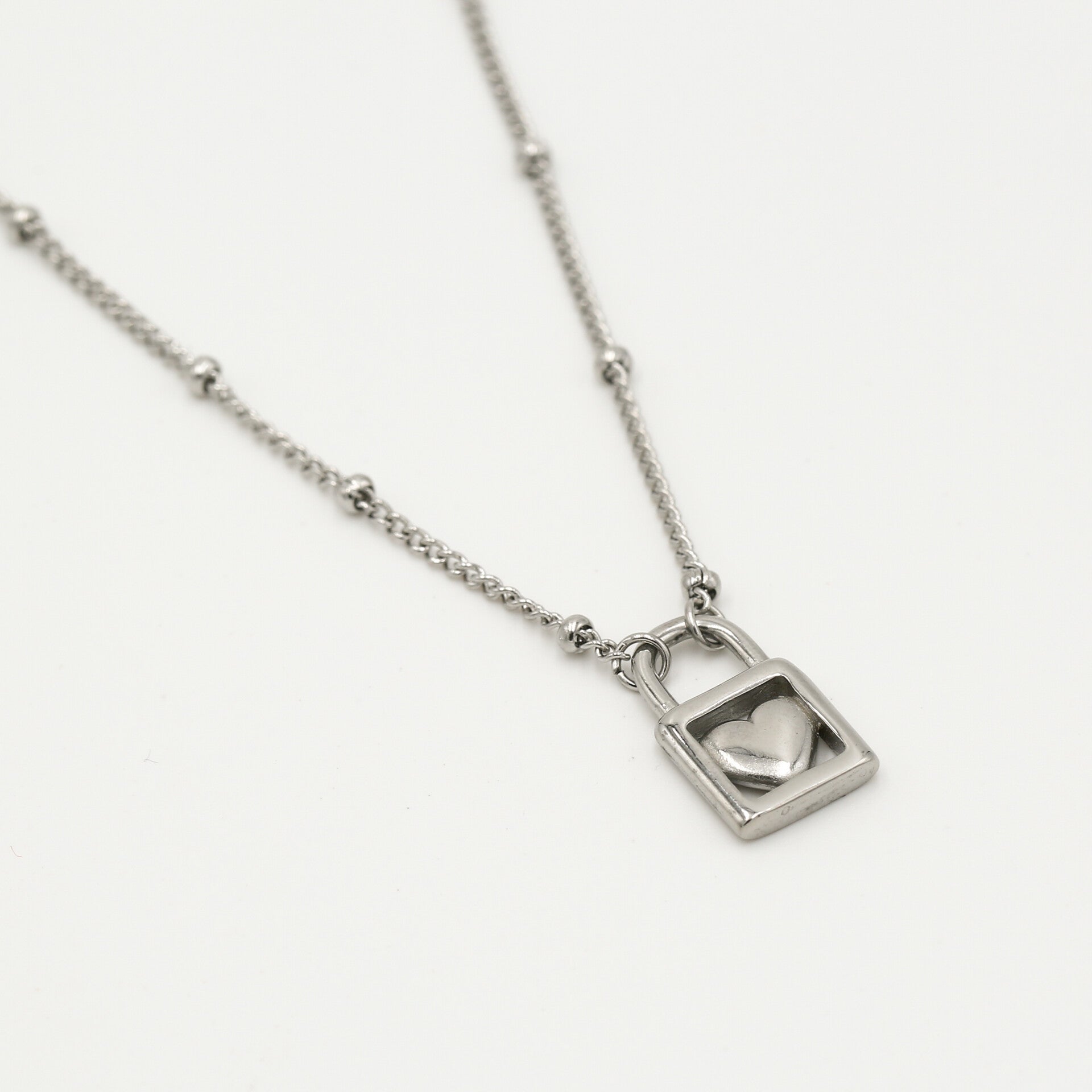 Chain lock with heart silver