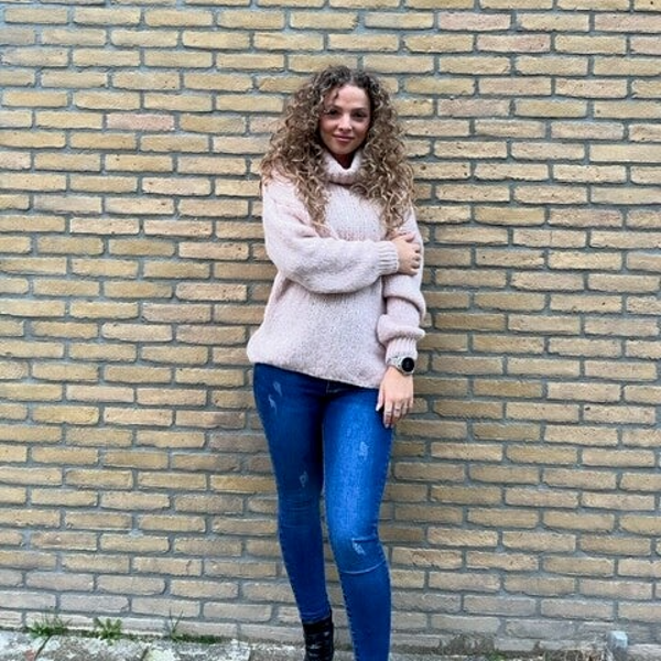 Chevron roll collar sweater soft pink