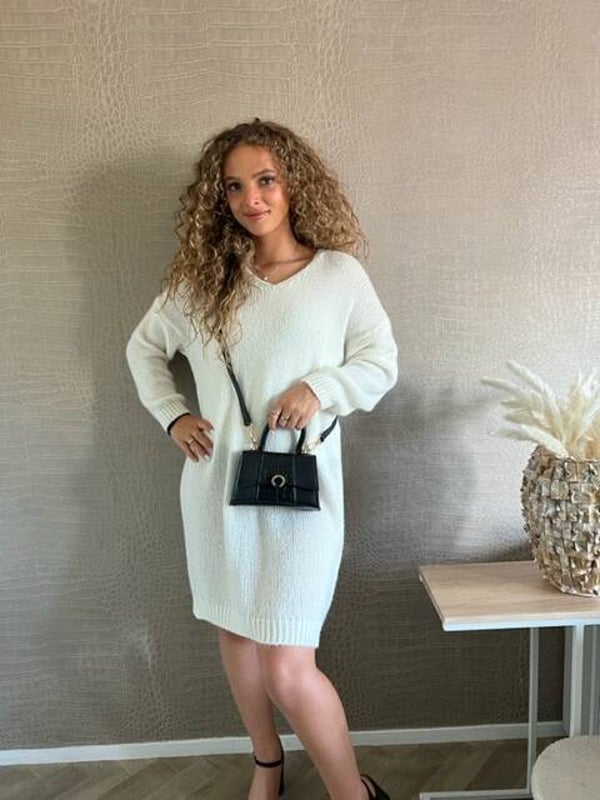 Knitted sweater dress white