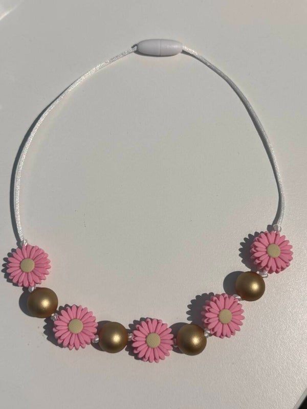 kinderketting - madelief roze en goud