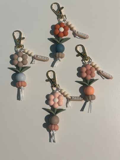 SLEUTELHANGER  - bloem + mama