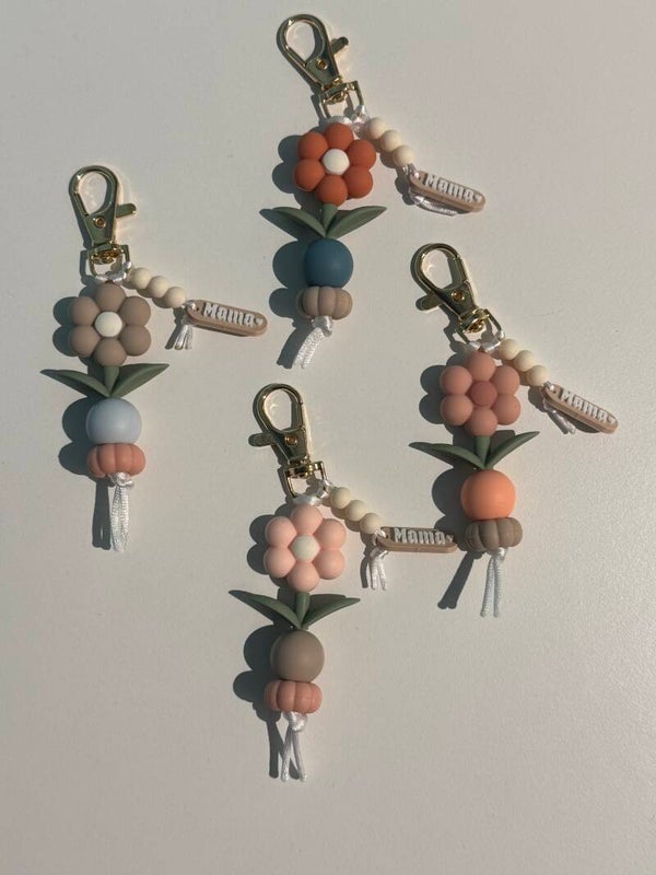 SLEUTELHANGER  - bloem + mama