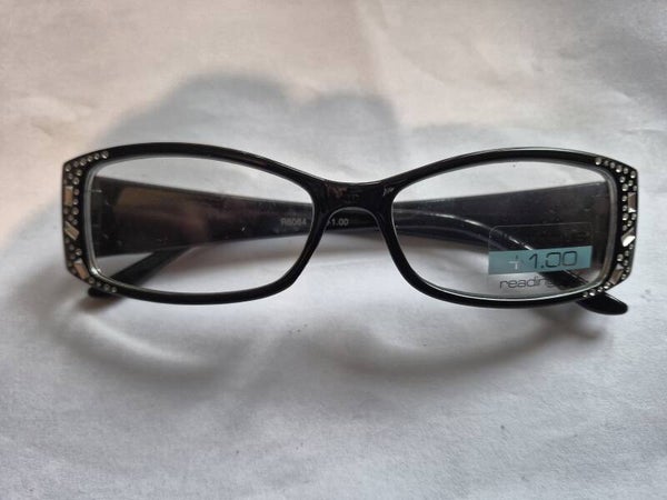 R6064 +1.00 Ladies Black Diamante Reading Glasses