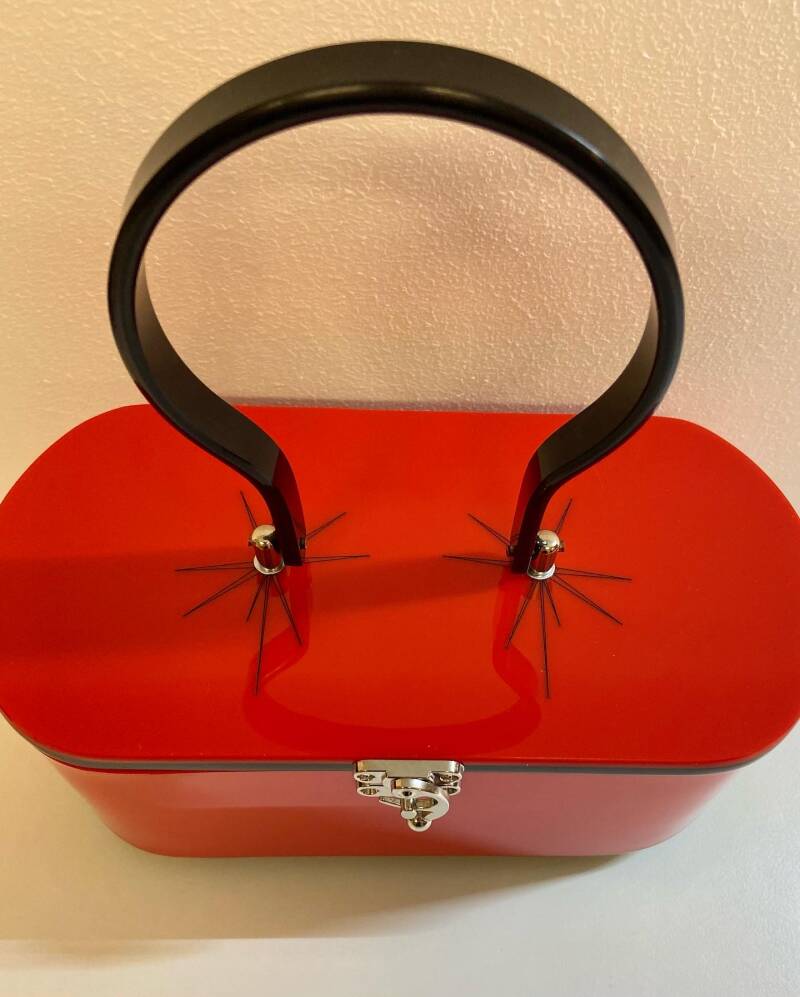 2 x coloured atomic starbursts