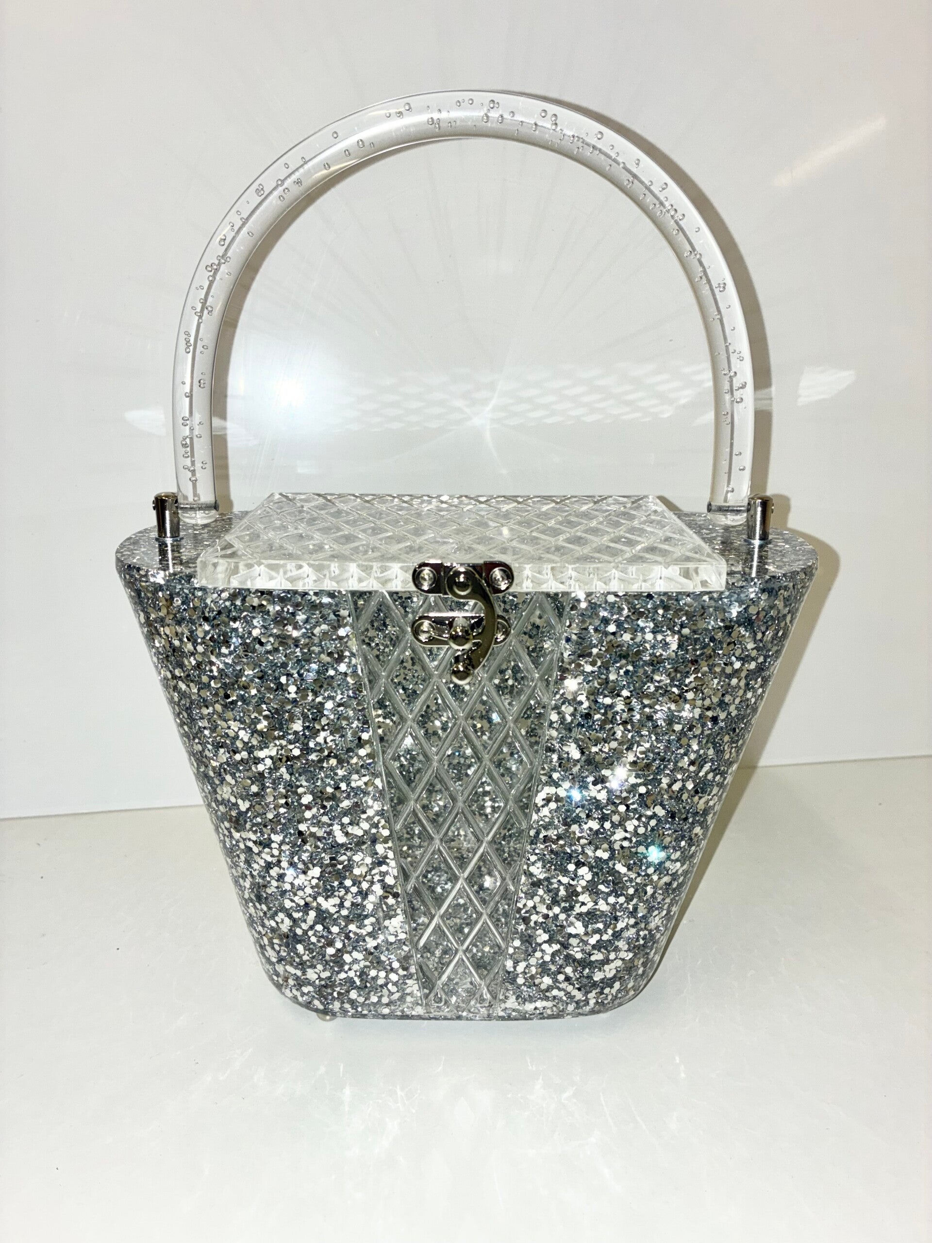 Cosmopolitan Lucite vintage style Purse. Silver flake