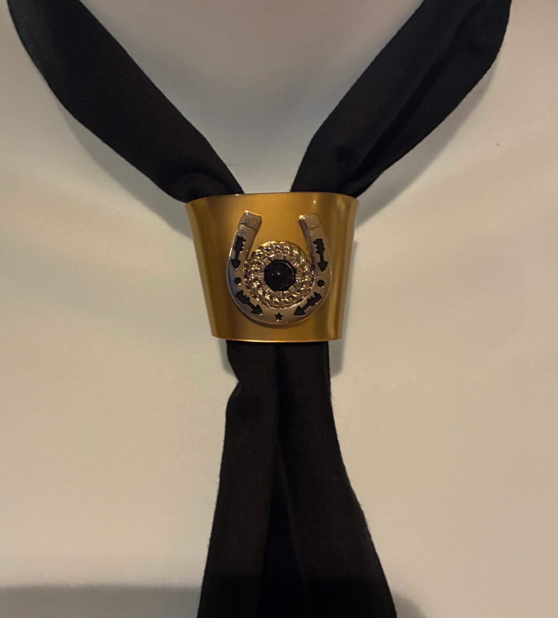 NECKERCHIEF SLIDERS