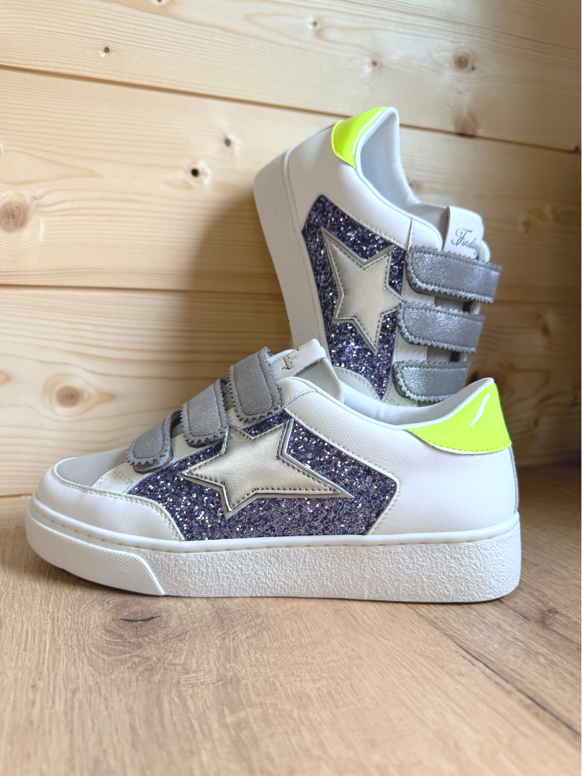 Baskets scratches fluo