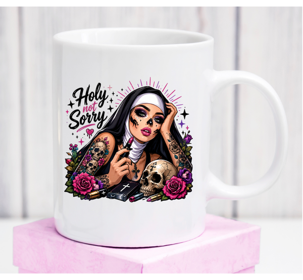 Cană premium „Holy Not Sorry” – design dark alternativ pentru femei cu atitudine