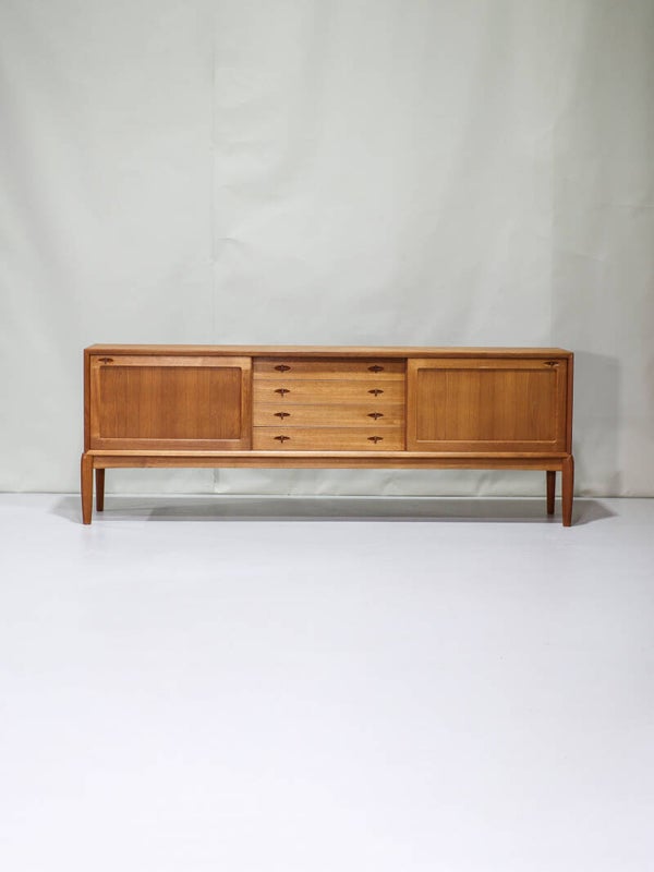 H.W. Klein Bramin dressoir lowboard Deens teak vintage