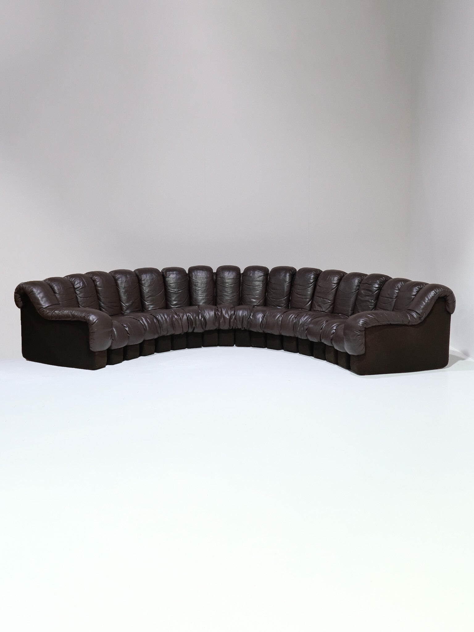 DS-600 Non-Stop Snake sofa De Sede 1970s bruin leer