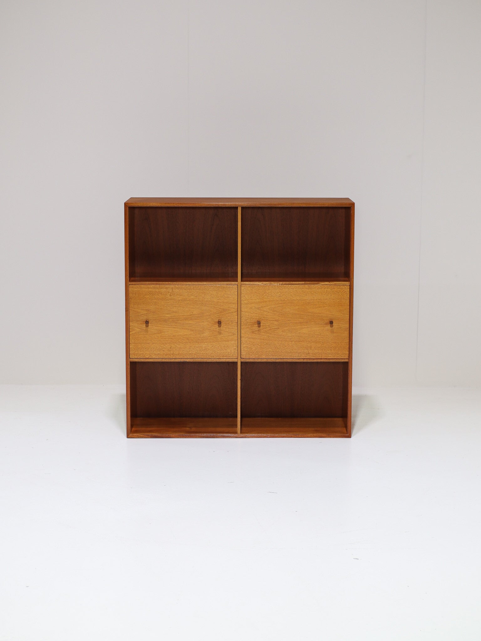 Boekenkast archiefkast vintage Deens 1970s