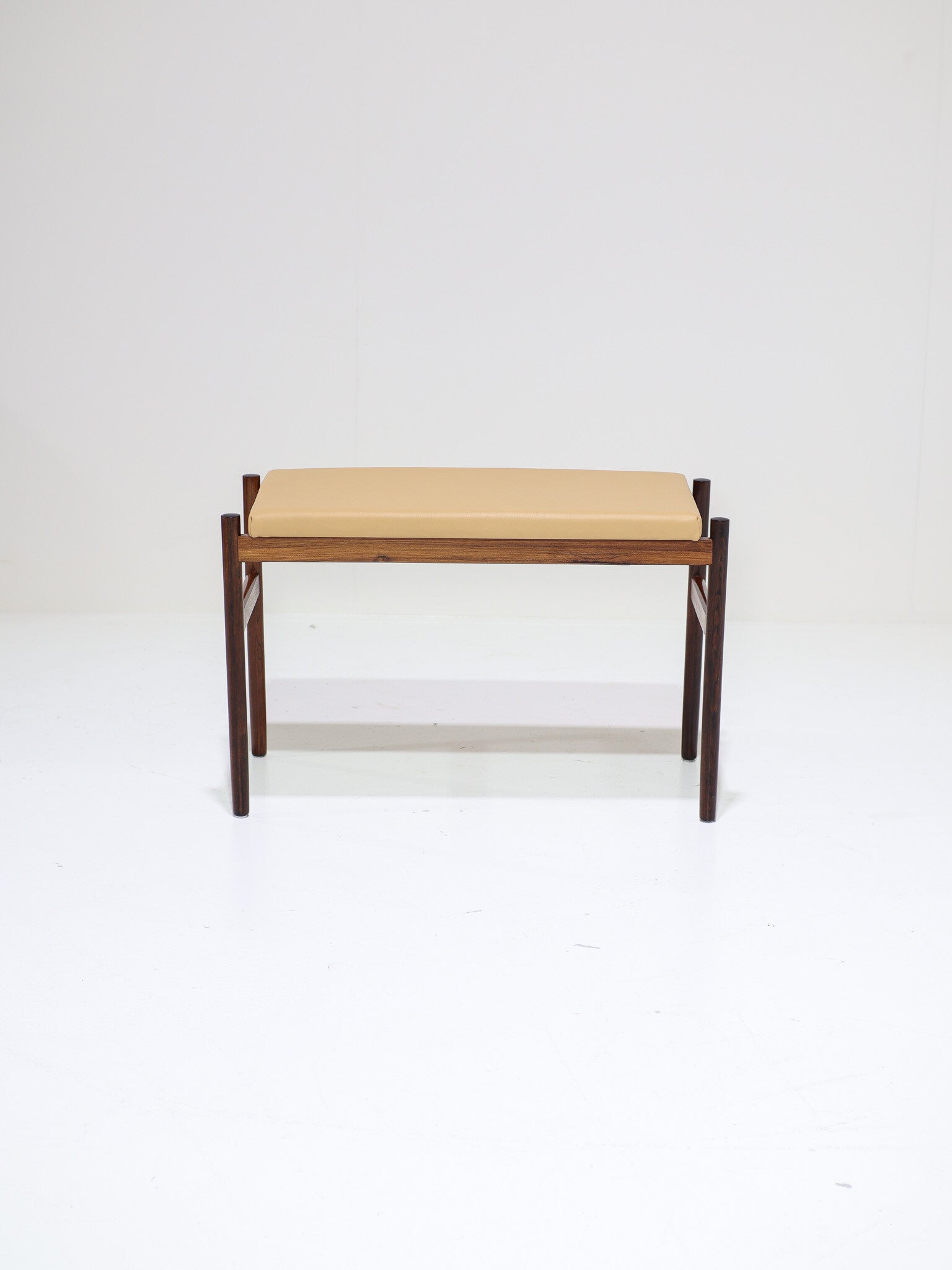 Bankje kruk Spøttrup palissander leer Deens vintage