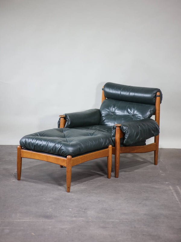 Eric Merthen fauteuil met hocker Zweeds design 1960s