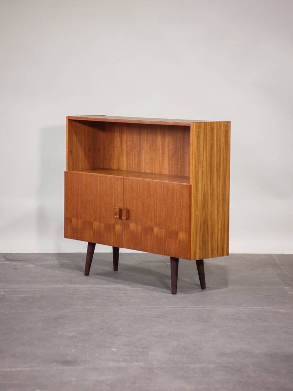 Boekenkast met deuren Denka Møbler Deens