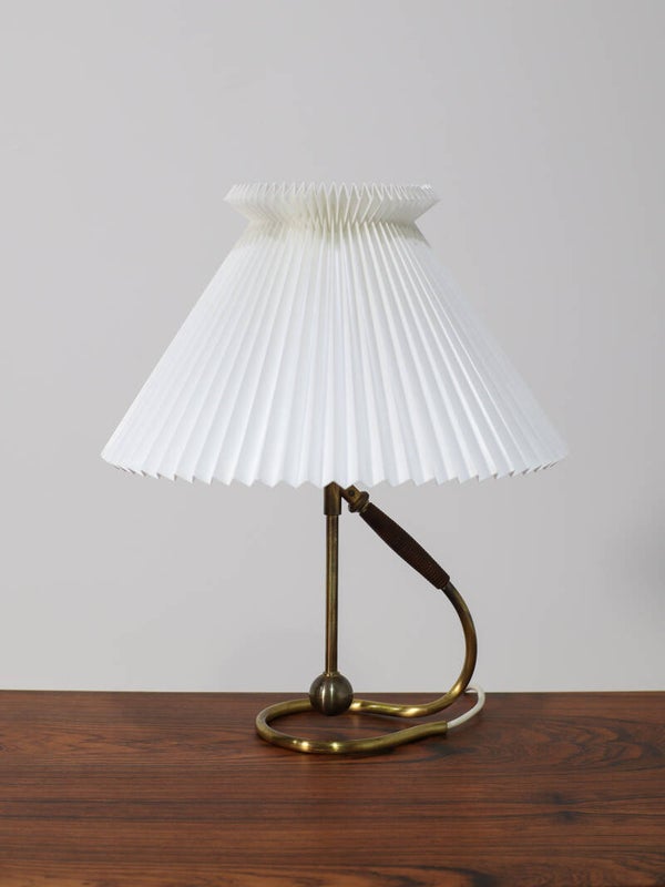 Le Klint 306 tafellamp wandlamp messing plissé Deens 1950s