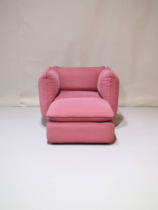 Roze fauteuil met hocker Ipe Cavalli Italië 1970s