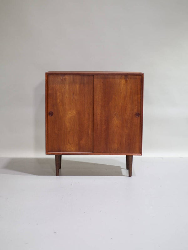 Dressoir met schuifdeuren Deens vintage teak