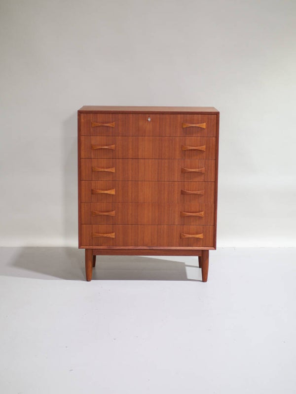 Hoge ladekast Deens teakhout vintage