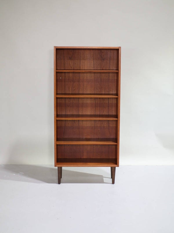 Smalle boekenkast Hundevad Deens vintage teak
