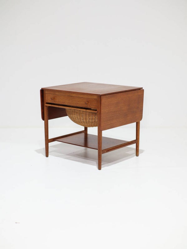 Hans Wegner AT33 Andreas Tuck naaitafel teak eiken Deens 1950s
